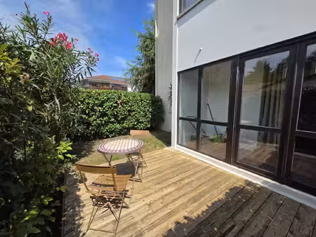 appartement central anglet avec jardin au calme