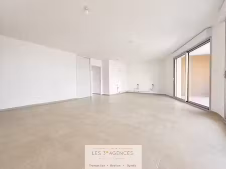 appartements t4 & t5 neufs la garde-freinet proche centr