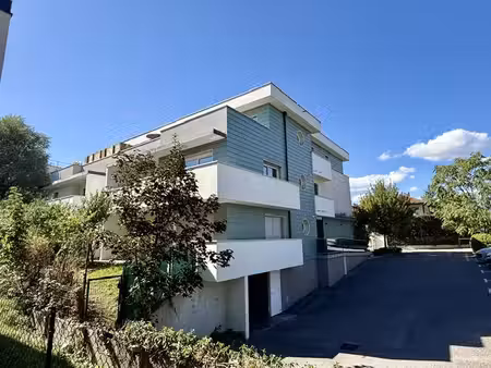 ornex 01210 - t3 avec terrasse et jardin  cave et garage