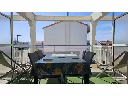 studio avec coin alcove + terrasse + garage !