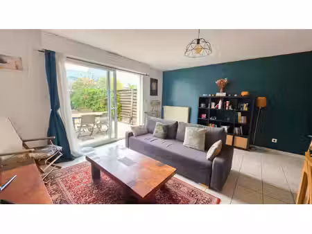 la maison où la voiture peut enfin prendre des vacances !