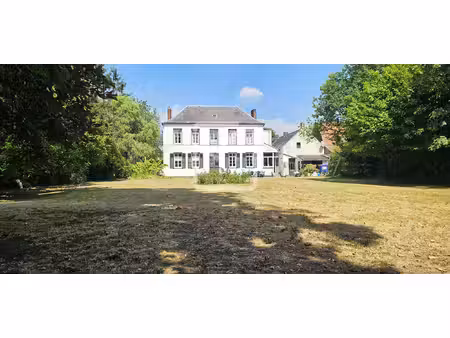 maison 9 pièces de 270 m2 avec terrain constructible de 4781
