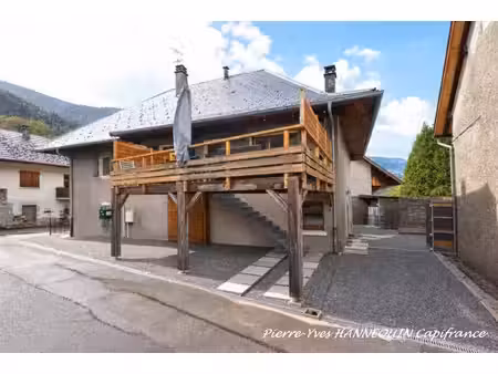 giez – ensemble immobilier 195 m² – 3 logements + plateau indépendant – proche du lac d’an