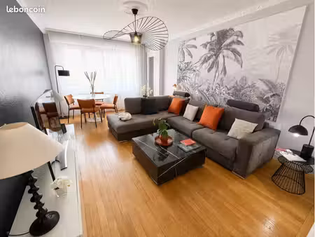 appartement t4 refait à neuf de 92m2  hyper centre avec garage  terrasse