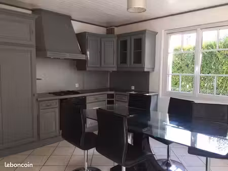 appartement 85m2 avec terrain dans maison