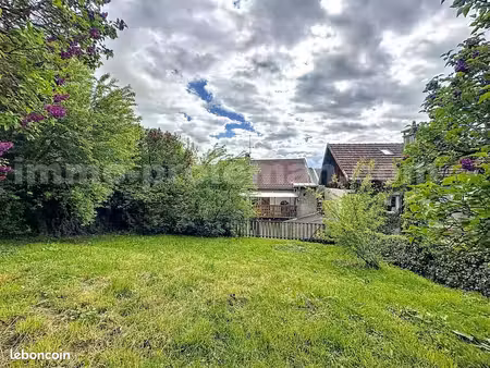 immeuble 175 m² bonne