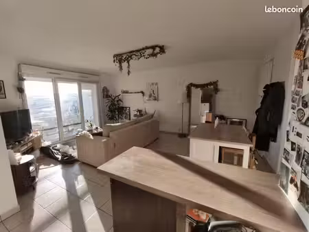 appartement 3 pièces 64 m²