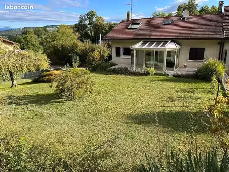villa 6 pièces 137 m²