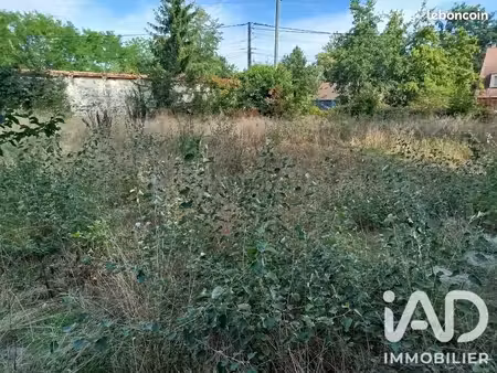 terrain 721 m² larchant