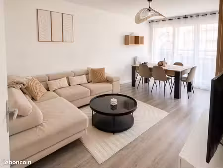 t3 récent avec terrasse 9m2 + parking
