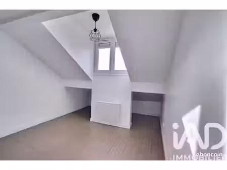 studio 1 pièce 12 m²