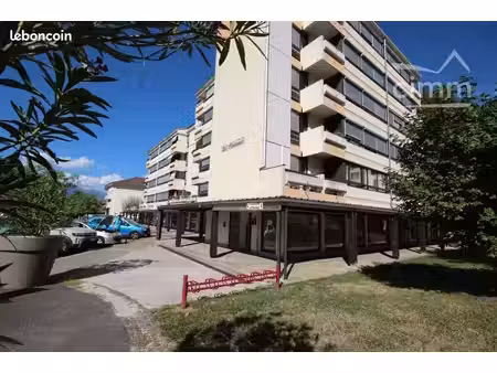 local commercial 74 m² valgelon-la rochette