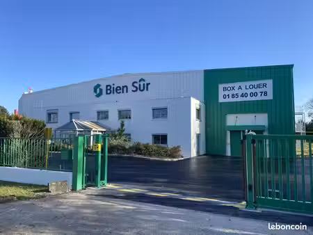 parking 12 m² maurepas