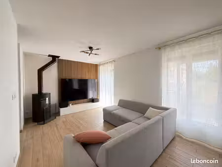 maison 6 pièces 117 m²