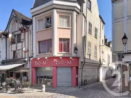 immeuble 280 m² provins