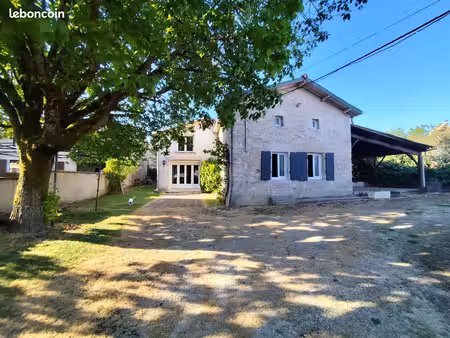 propriété 4 pièces 120 m²