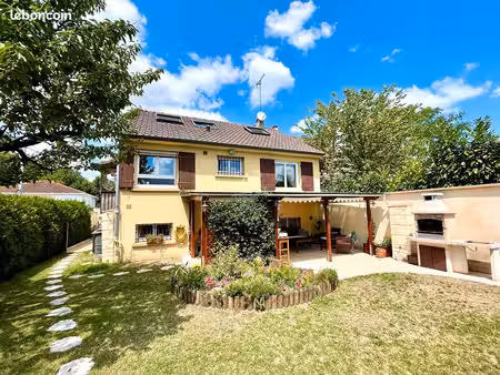 maison 5 pièces 94 m²
