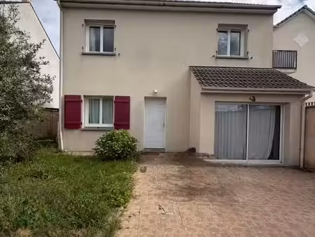maison 6 pièces 110 m²