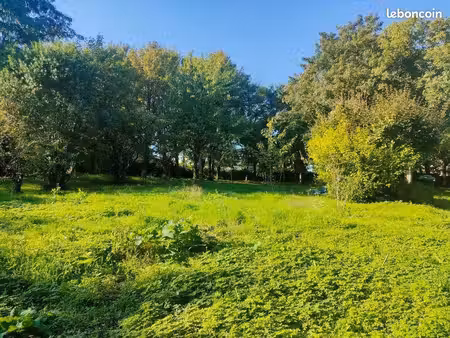terrain 1470 m² niort
