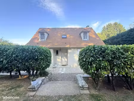maison 6 pièces 130 m²