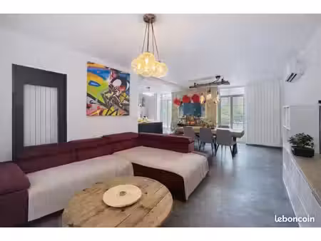 maison en pierre rénovée 121 m² – grand atelier 120 m² + garage + cave total– terrain 1 20