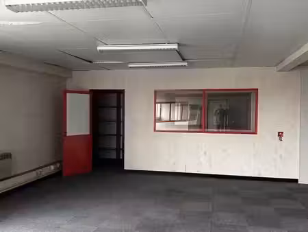 bureaux 300 m²