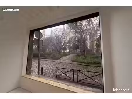 rare à rouen – local d’angle rénové à proximité de l'hôtel de ville et du quartier des ant