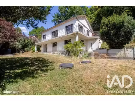 maison familiale 6 pièces 133 m²