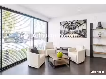 loft/atelier/surface 10 pièces 394 m²