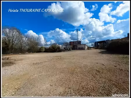 bâtiment 180 m²