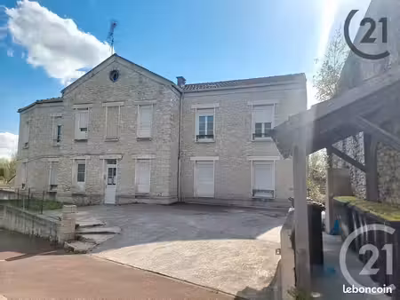 immeuble 408 m² longueville