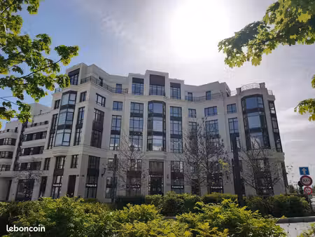 bureaux 237 m² chessy