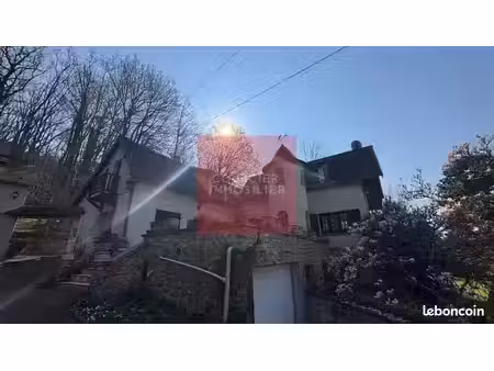 propriété 7 pièces 213 m²