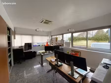 local d'activité 860 m²