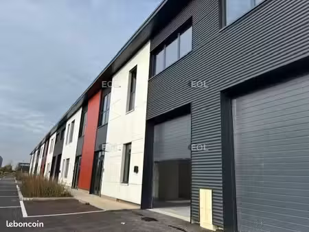 local d'activité 186 m²