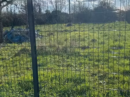 terrain viabilisé à vendre 750 m2