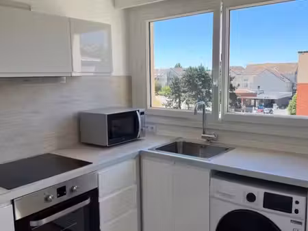 appartement studio 1 pièce maurepas