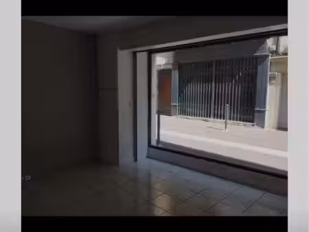 loue magasin centre-ville de castres de 100m2