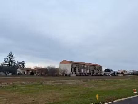terrain 340 m² le sequestre