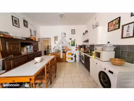 immeuble 378 m² mirandol-bourgnounac