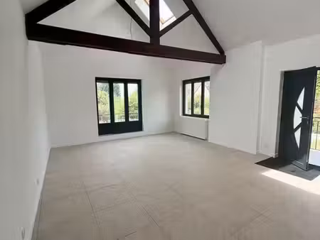 espace professionnel atypique de 200 m² – freneuse (78)