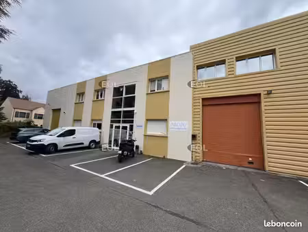local d'activité 754 m²