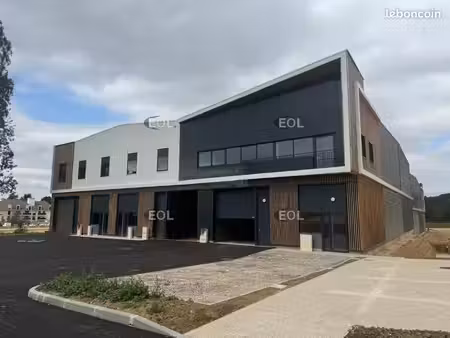 local d'activité 468 m²