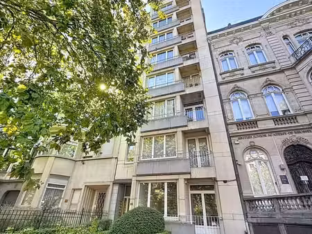 appartement de standing 114m2. box garage. vues imprenables