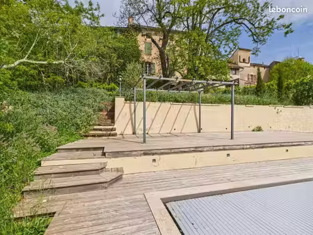 propriété 15 pièces 273 m²