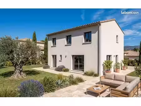 maison 4 pièces 140 m²