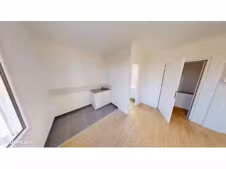 appartement 1 pièce 18 m²