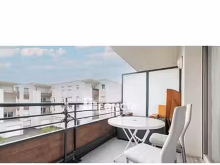 vends studio (34m2) avec terrasse / 84310 morieres les avignon