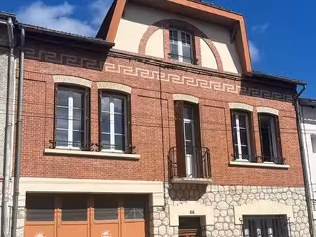 maison de ville familiale - t5 de 150 m² avec dépendance et grand garage – moissac centre