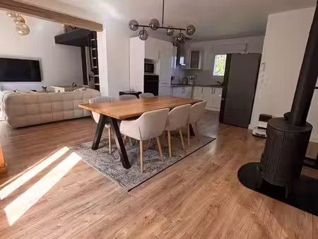 maison rénovée 80m² – terrain 2000 m² – calme – sans vis-à-vis
